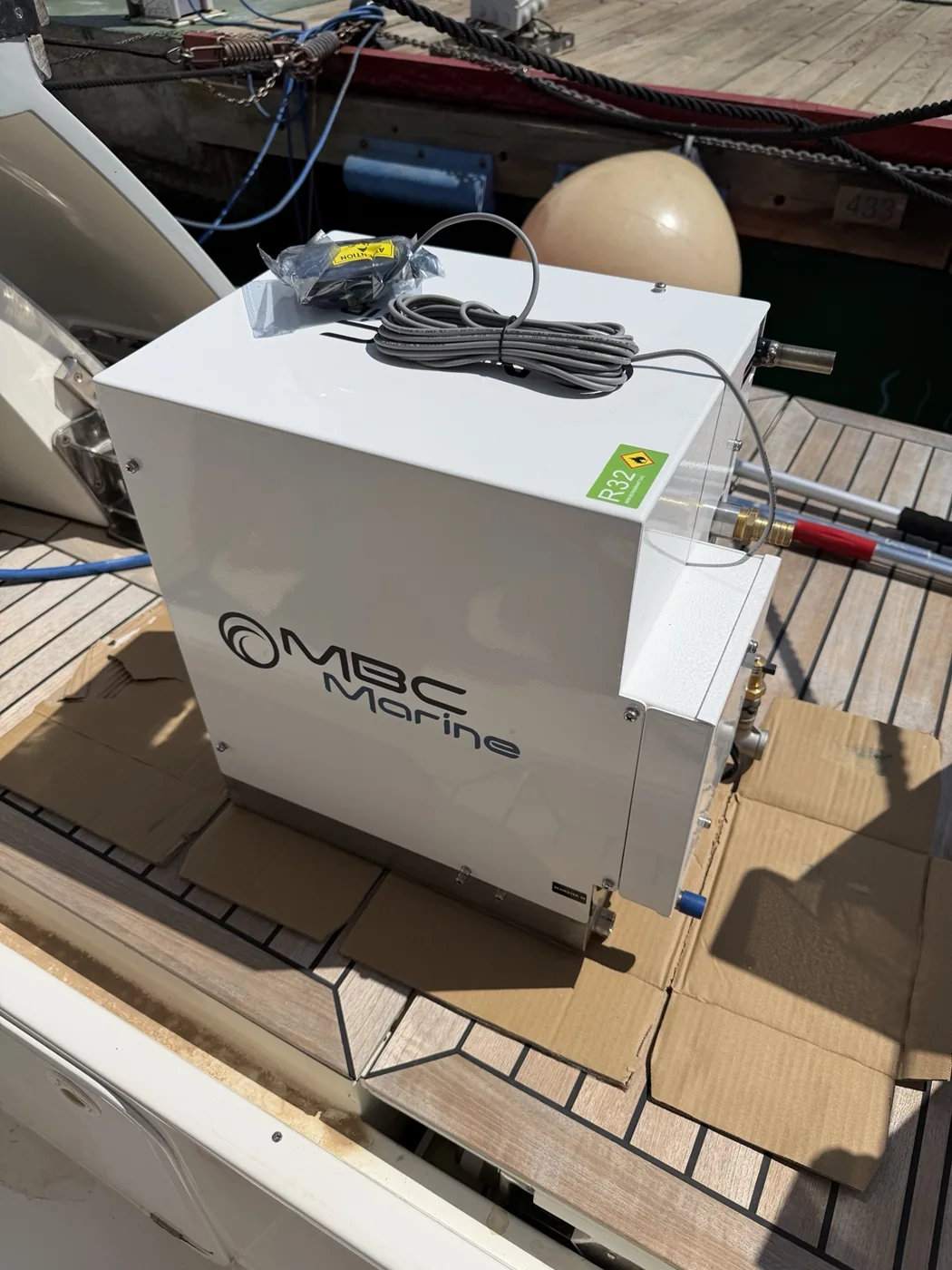 Equipo de climatización preparado para instalarse a bordo
